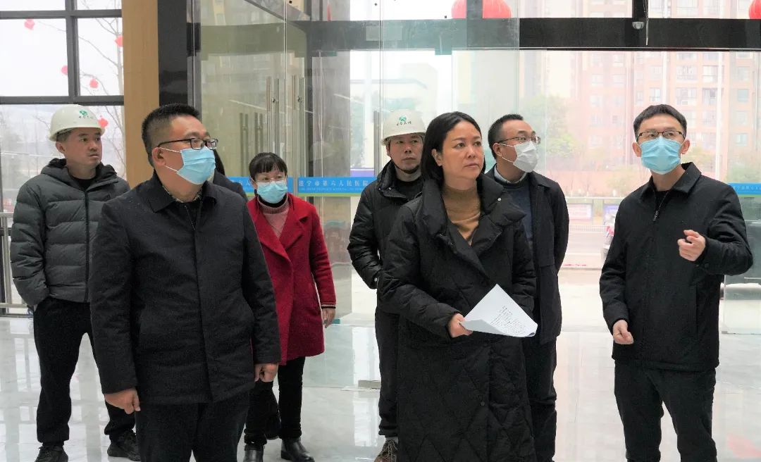 副市长吴新春到遂宁市第六人民医院调研督导重点项目工作